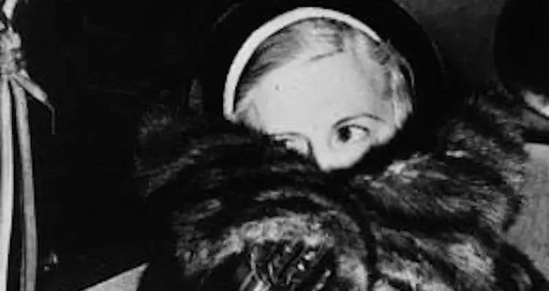 The Story Of Mae Capone, Who Stood By Al Capone As Syphilis Destroyed His Brain