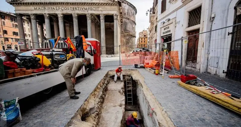 A Sinkhole That Just Opened By The Pantheon Has Brought Original Roman Paving Stones To Light