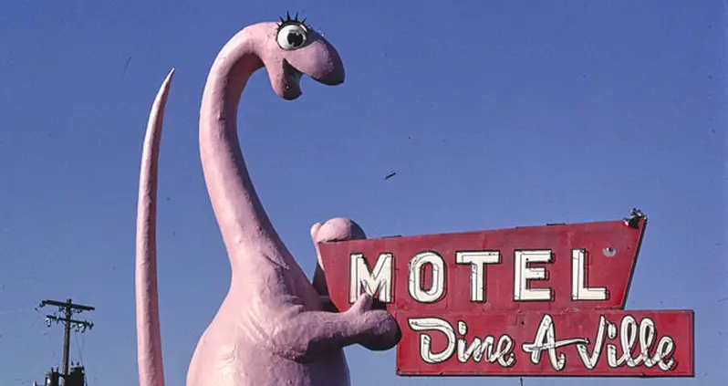 Take A Road Trip Back In Time With These Vintage Photos Of American Roadside Attractions