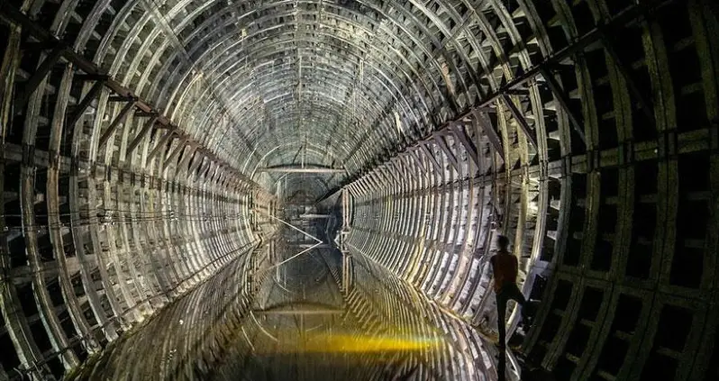 40 Incredible Abandoned Structures