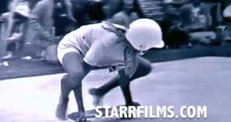 21 Fantastic Pictures Of Female Skateboarders From The 1970s