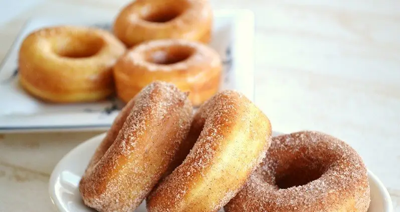 The (Seriously Sweet) History of Doughnuts