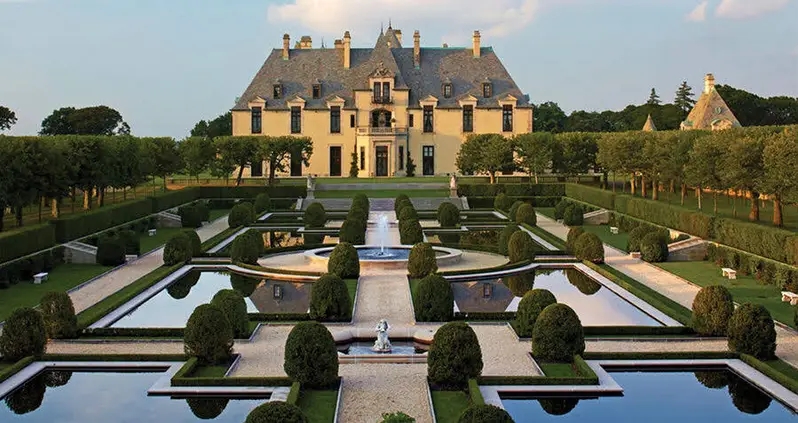10 Enchanting New York Castles Built By 20th-Century American Royalty