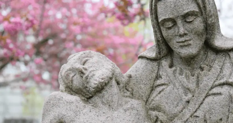 Death And High Society: Green-Wood Cemetery In Spring