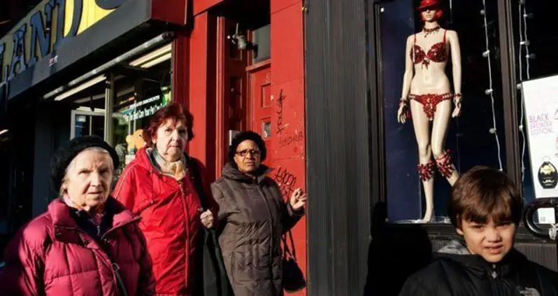 Nathan Bett: Learning to Disappear