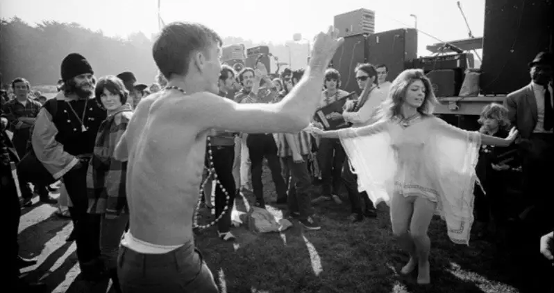 The Height Of Hippie Power: 55 Photos Of San Francisco In The 1960s