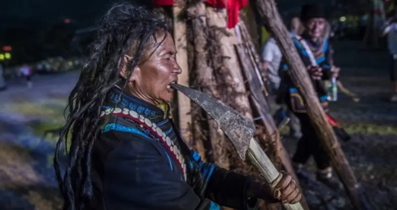 Modern “Witch Doctors”: 25 Photos Of The Widely Misunderstood Practice