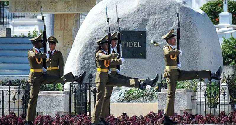 10 Famous Funerals Even More Extravagant Than Fidel Castro’s