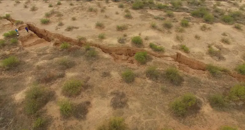 Gigantic Two-Mile-Long Crack Spontaneously Opens In Arizona Desert