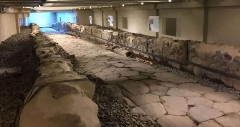 McDonald’s Opens Up Restaurant Over Ancient Roman Road