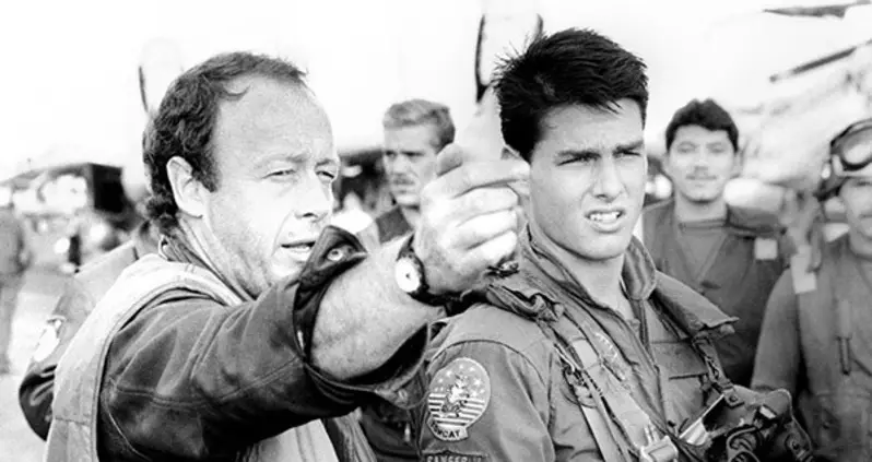 40 Fantastic “Behind The Scenes” Shots Of The World’s Most Iconic Films