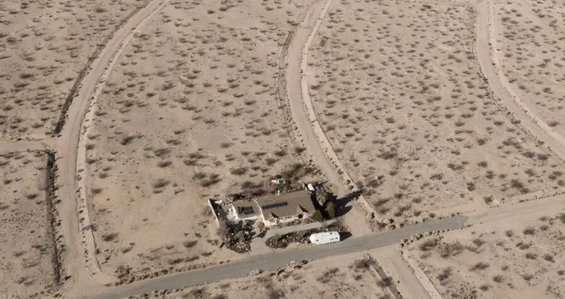 25 Haunting Photos Of California City, The Desert Ghost Town That Was Supposed To Rival Los Angeles