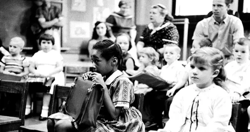 Children And Segregation: 38 Photos Of Little Minds And Big Hatred