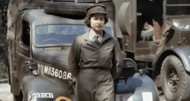 47 Photos Of Queen Elizabeth II Way Before She Looked Like Your Grandmother