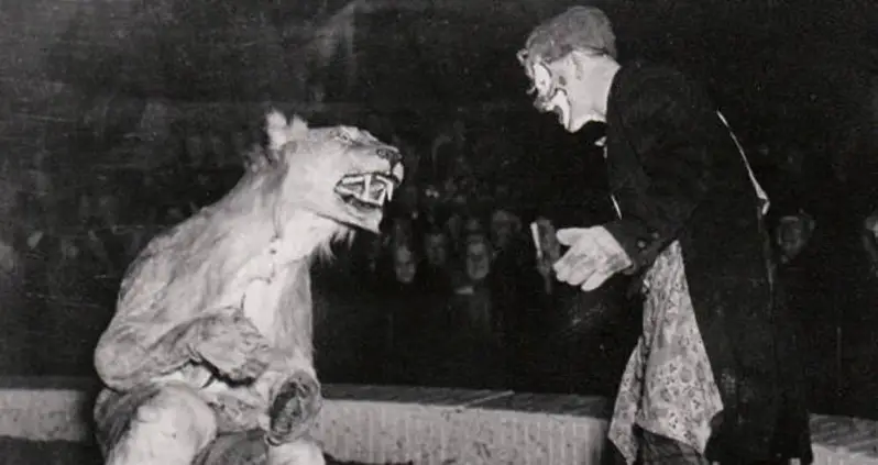 Under The Big Top: 36 Photos From The Early Days Of The Circus