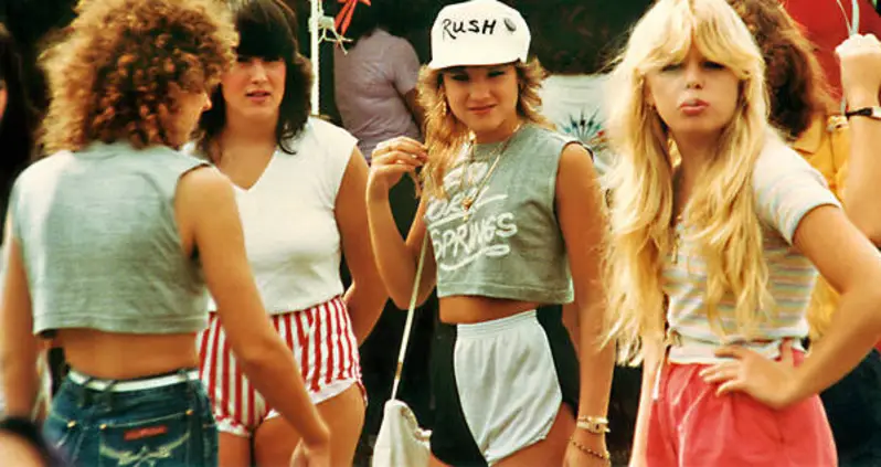 55 Vintage Photos Of Your Parents Being Cooler Than You Will Ever Be