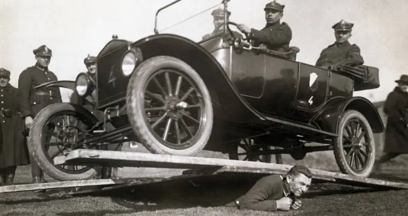 “Just to Show That He Could”: Vintage Strongmen In Action