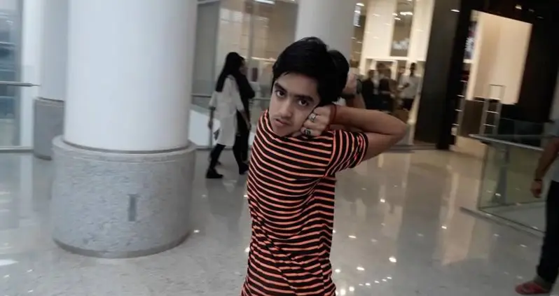 14-Year-Old “Human Owl” Can Turn His Head 180 Degrees [VIDEO]