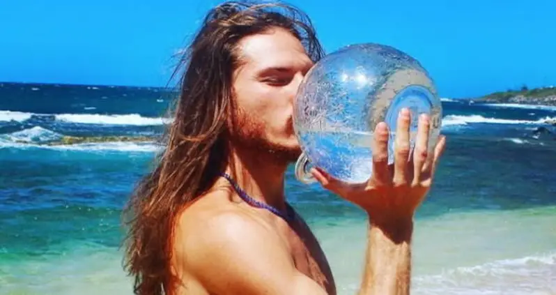 Silicon Valley Trendsters Paying $25 Per Gallon For Raw, Live Water Are Probably Poisoning Themselves
