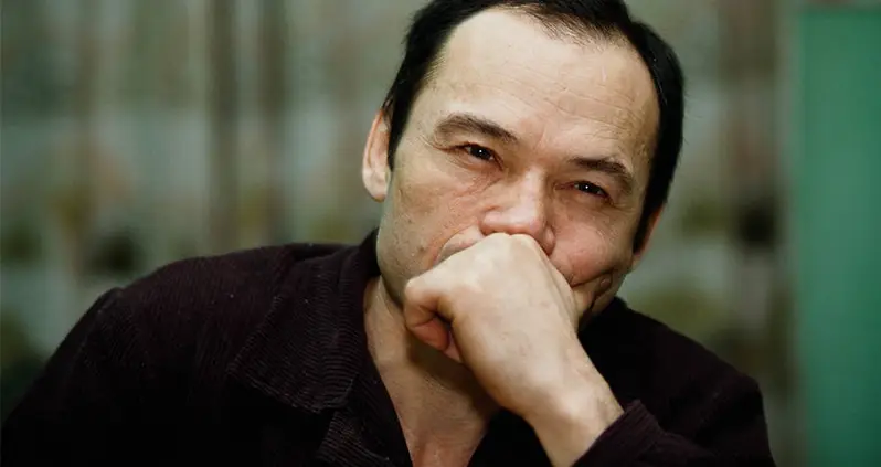This Metal-Fanged Cannibal Escaped Twice – Now He’s On The Run