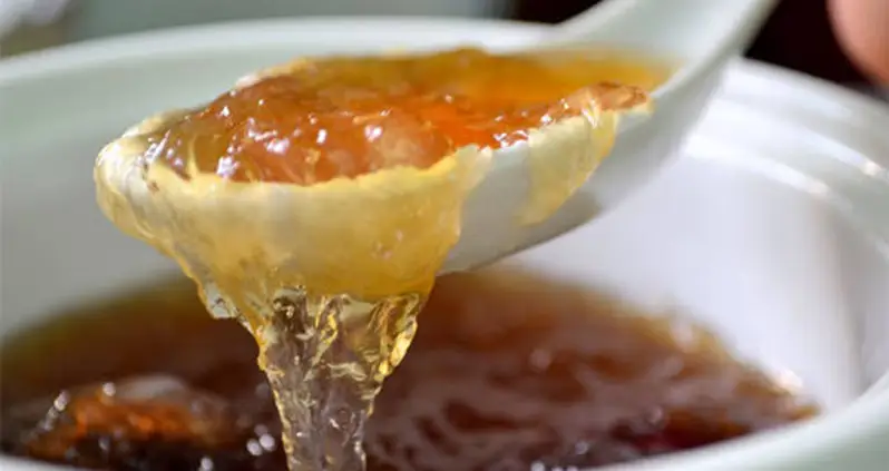 Bird’s Nest Soup Is An Expensive Delicacy And It’s “Mm! Mm! Weird!”