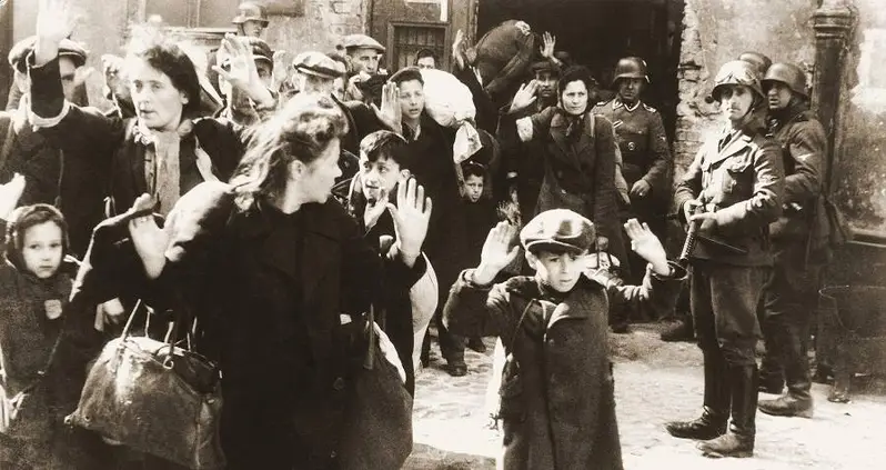 Disturbing Photos Captured Inside The Jewish Ghettos Of The Holocaust
