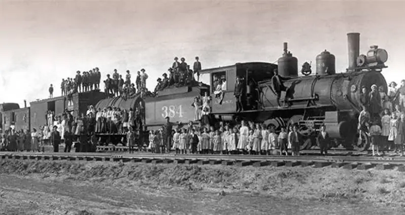 The “Orphan Train” That Brought Kids Around The Country For No-Background-Check Adoptions