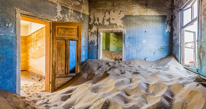 This Town Was The Hub Of The Diamond Industry – Now It’s Been Swallowed By The Desert