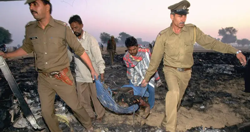 The Day Two Planes Flew Into Each Other — And Killed More Than 300 People