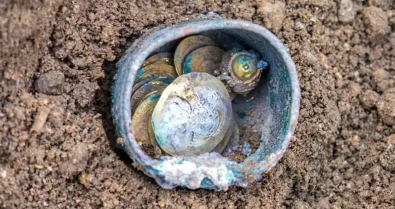 A Trove Of 900-Year-Old Crusade-Era Gold Coins Was Discovered In Israel On The First Night Of Hanukkah