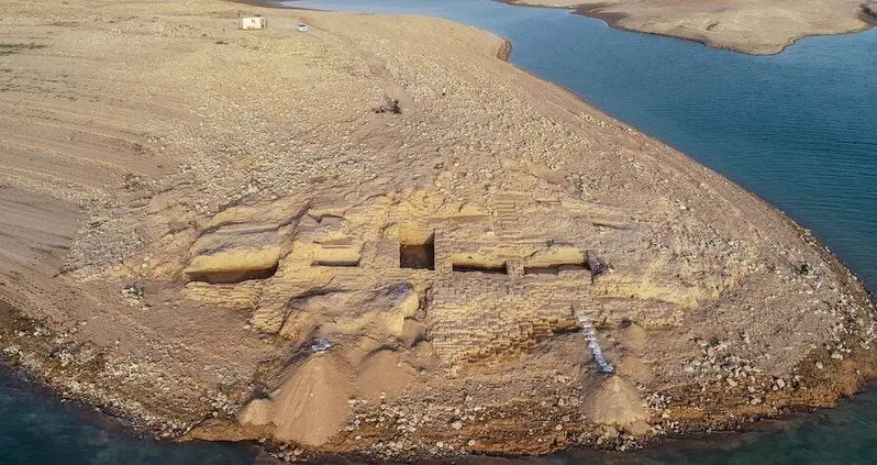 Drought Reveals Stunning Ancient Palace In Dried-Up Water Reservoir In Iraq