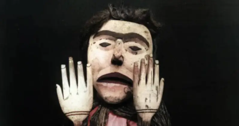 33 Photos Of Early 20th-Century Native American Masks Brought To Life In Color