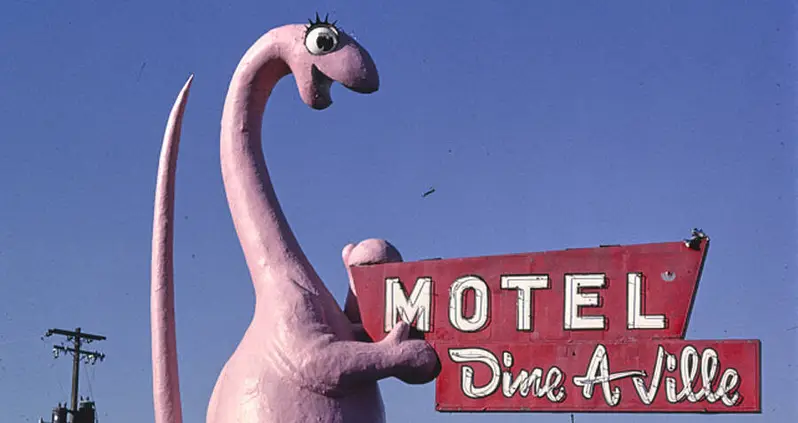 Take A Road Trip Back In Time With These Vintage Photos Of American Roadside Attractions