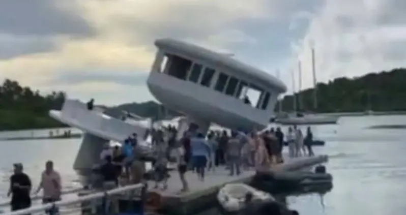 $1.5 Million Floating Home Prototype Sinks Into The Water Just As It’s Unveiled