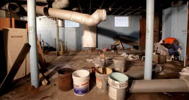 33 Chilling Photos Taken Inside The Homes Of The Worst Serial Killers In History