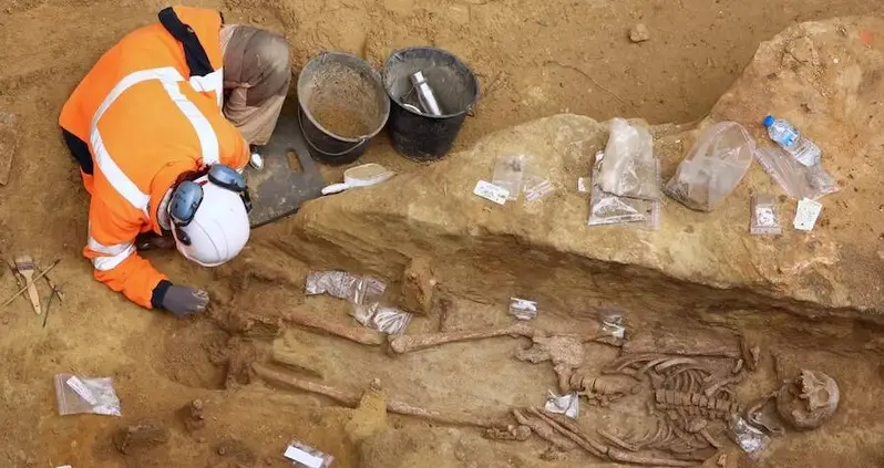 Archaeologists Just Unearthed An Ancient Necropolis Under A Busy Train Station In Paris