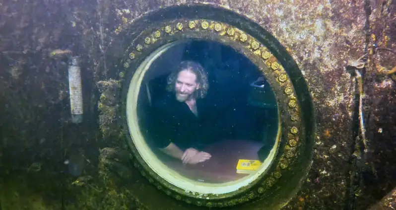A Florida Professor Has Been Living Underwater For A Record-Breaking 74 Days