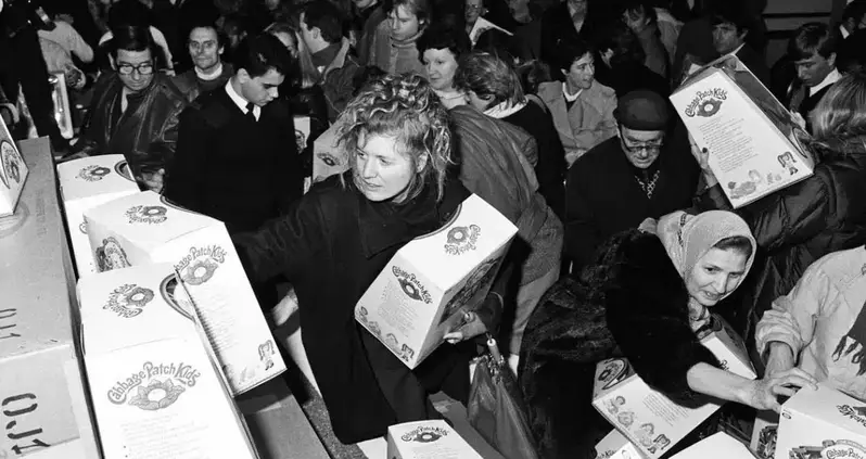 Inside The Cabbage Patch Riots Of 1983 That Left Dozens Of Shoppers Injured