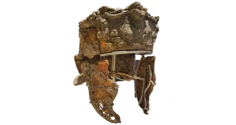 Astonishing 2,000-Year-Old Roman Helmet Goes On Display Over 20 Years After It Was Discovered In England