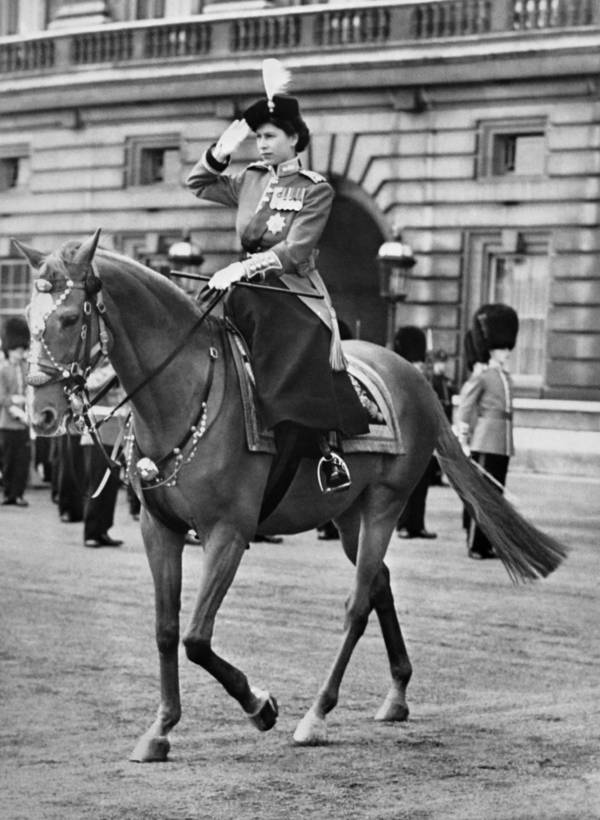 Young Queen Elizabeth II In 47 Surprising Vintage Photos