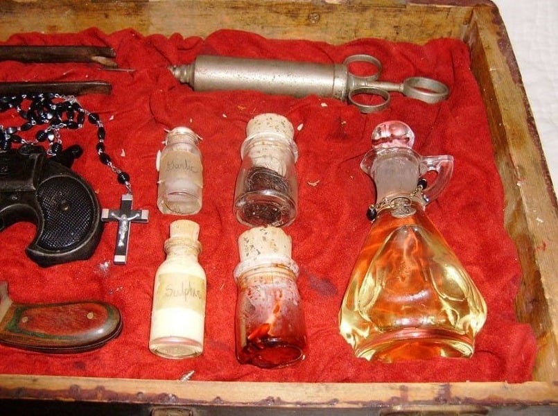 Vintage Vampire Hunting Kits