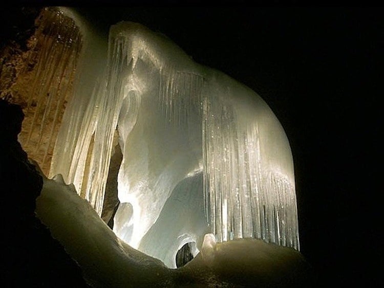 Eisriesenwelt Cave