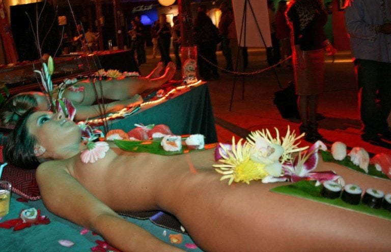 Most Bizarre Restaurants Nyotaimori