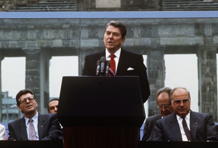 Ronald Reagan History Of The Berlin Wall