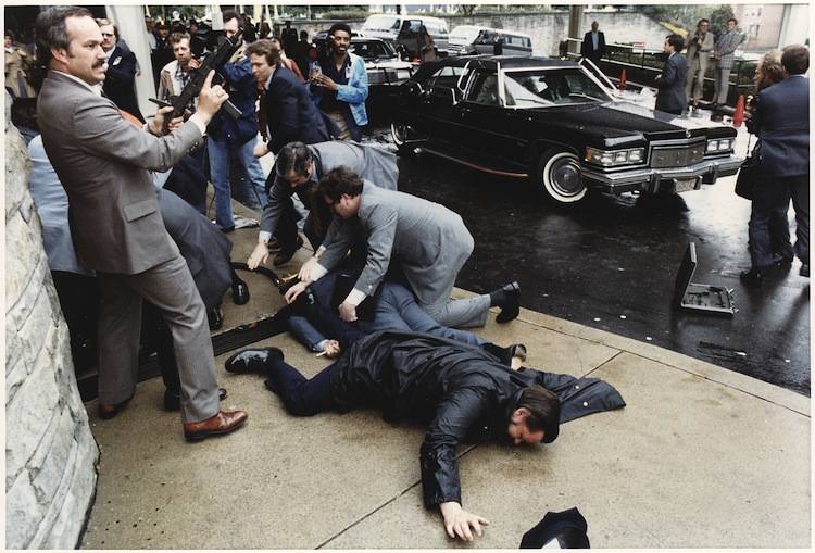 iconic-images-1980s-reagan-assassination-attempt