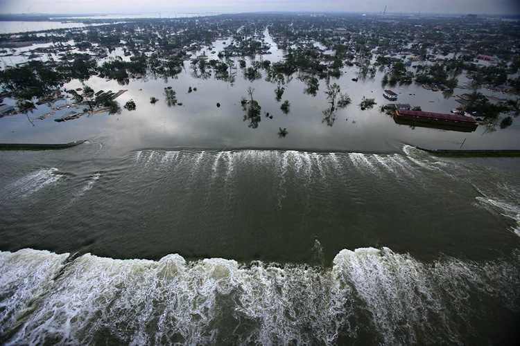 Hurricane Katrina Iconic Images Of The 2000s