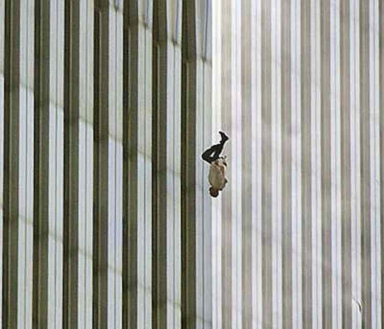 WTC Collapse Photograph