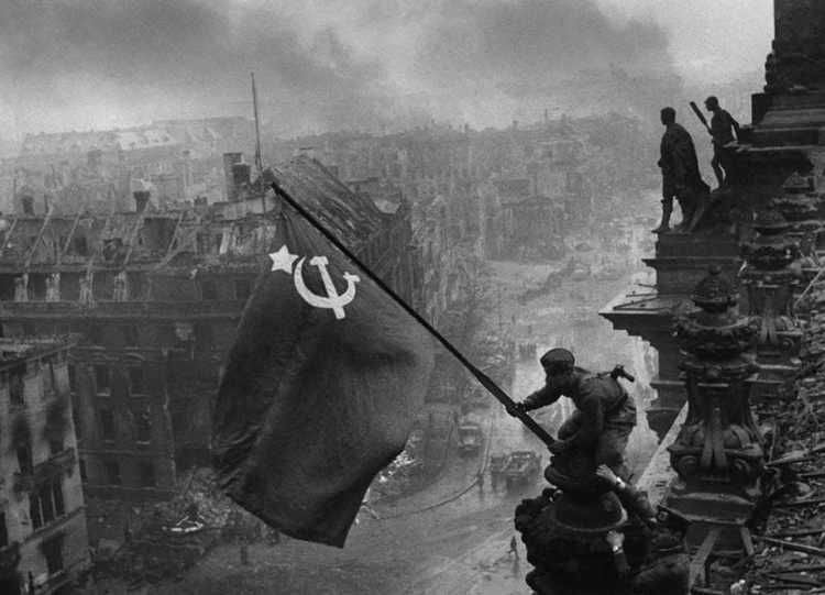 Reichstag Soviet Flag Raising