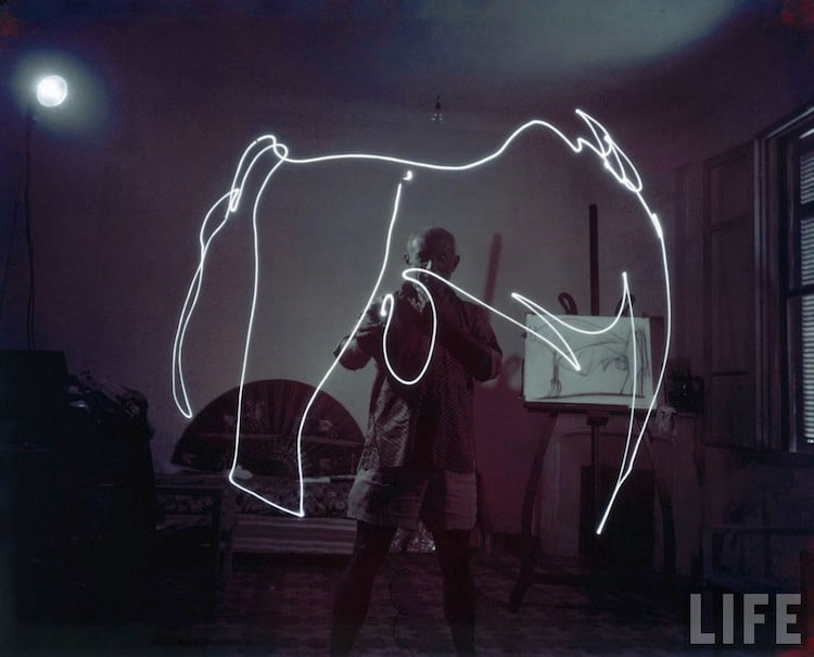 Light Painting Pablo Picasso