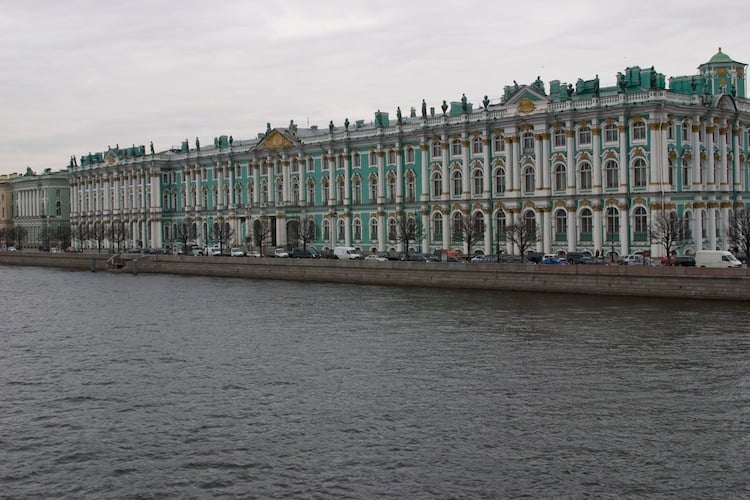russia-architectural-marvels-winter-palace